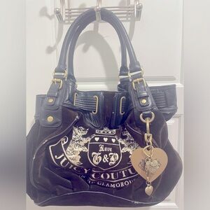 Juicy Couture Purse / 2000’s /  Velour